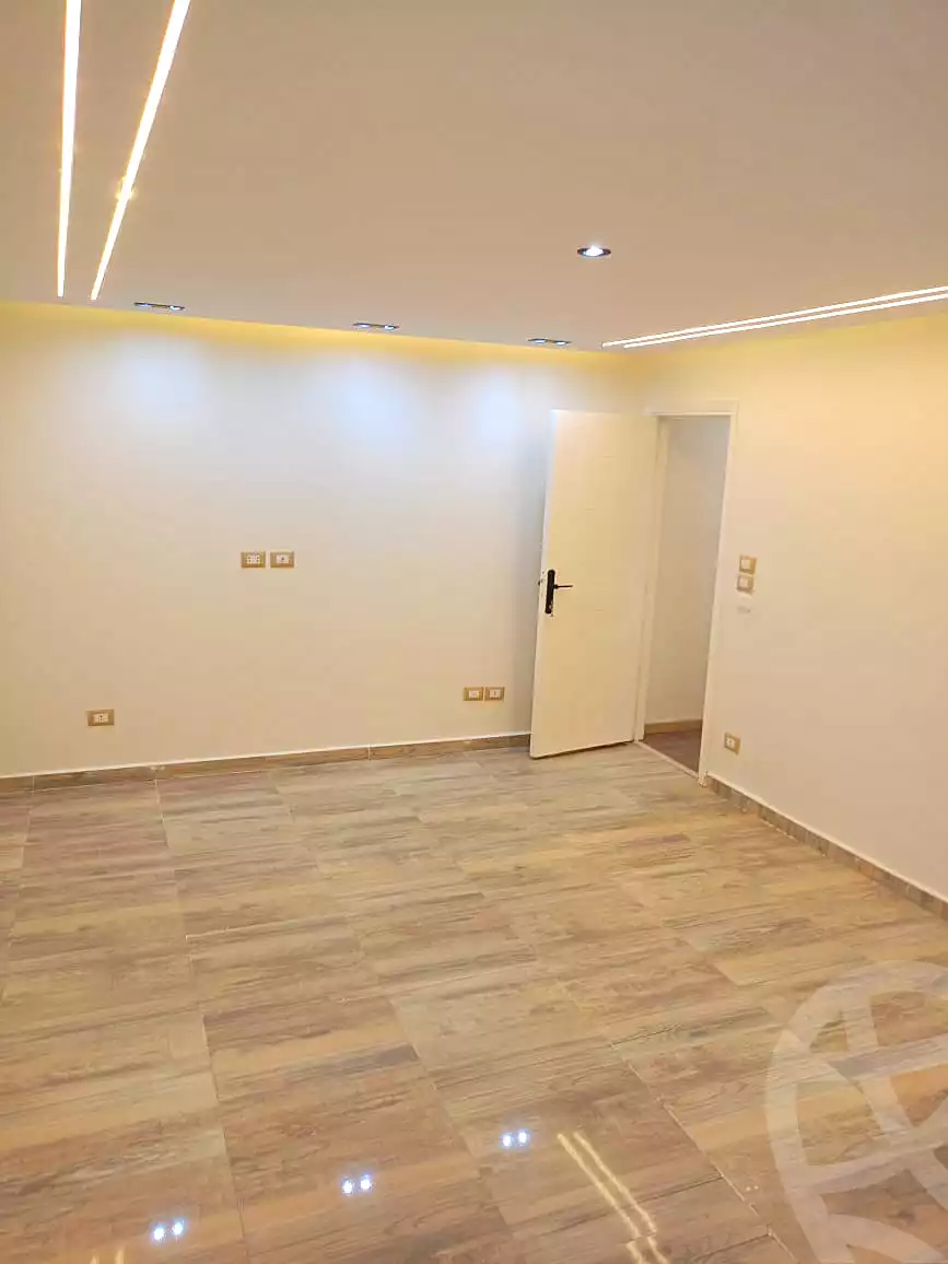 https://aqarmap.com.eg/ar/listing/6868399-for-sale-alexandria-miami-mahmoud-el-isawy-st