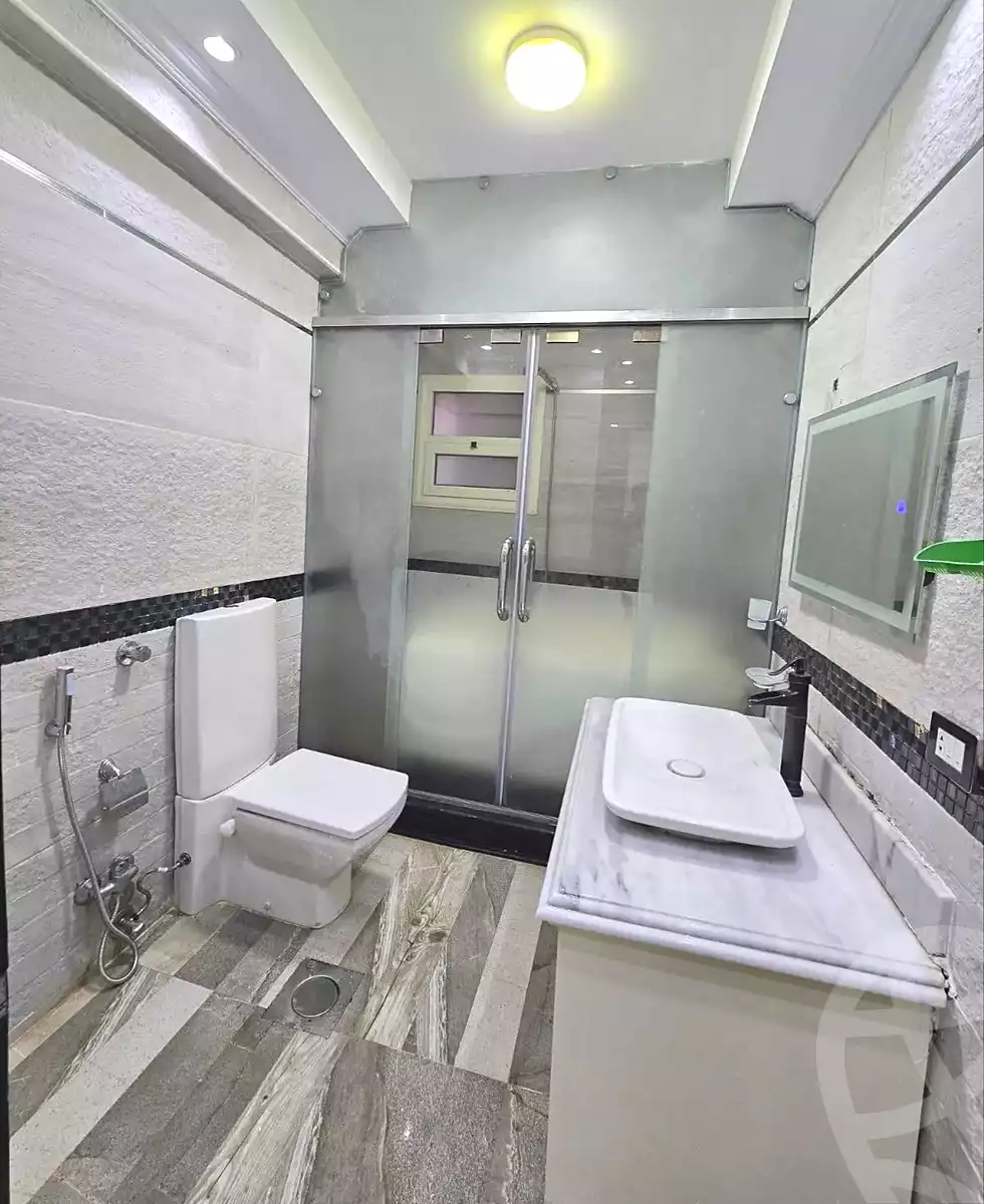 https://aqarmap.com.eg/ar/listing/6868553-for-sale-alexandria-el-asafra-l-sfr-bhry-el-geish-rd