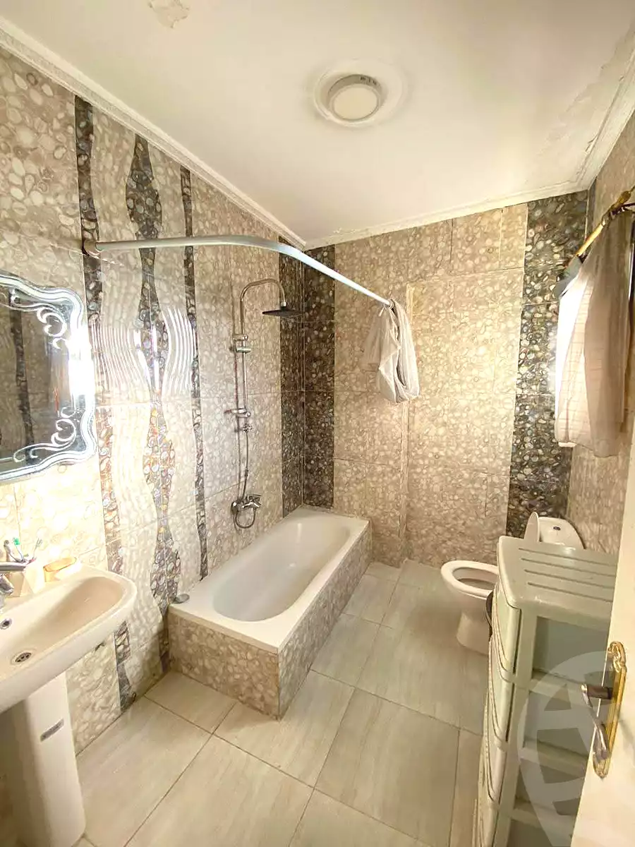 https://aqarmap.com.eg/ar/listing/6868589-for-sale-alexandria-al-agamy-lbytsh-el-reyad-st