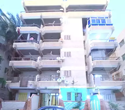 https://aqarmap.com.eg/ar/listing/6868588-for-sale-alexandria-al-agamy-shataa-el-nakheel