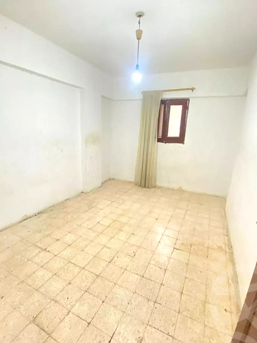 https://aqarmap.com.eg/ar/listing/6868708-for-sale-alexandria-al-agamy-el-hanouvel-al-asdakaa-st