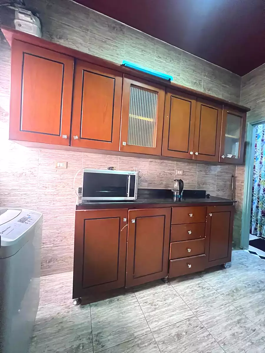 https://aqarmap.com.eg/en/listing/6868717-for-rent-cairo-6th-of-october-compounds-jrdyny-lshms