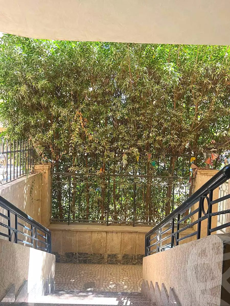 https://aqarmap.com.eg/en/listing/6868717-for-rent-cairo-6th-of-october-compounds-jrdyny-lshms