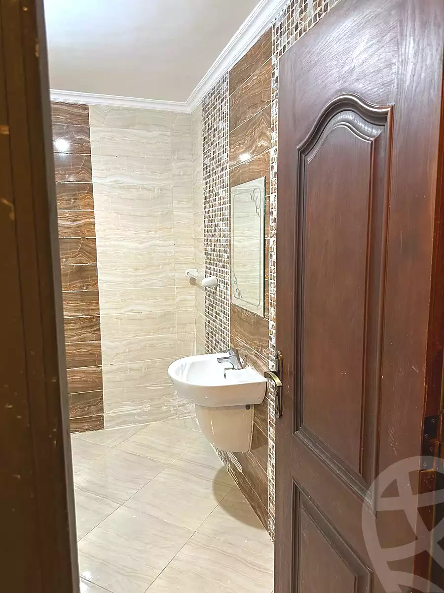 https://aqarmap.com.eg/en/listing/6868728-for-rent-cairo-el-sheikh-zayed-city-compounds-dr-msr
