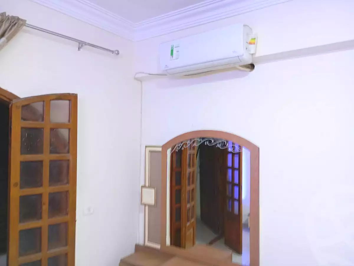 https://aqarmap.com.eg/ar/listing/6868832-for-rent-cairo-6th-of-october-el-ahyaa-neighborhood-7th-mecca-el-mokarrama-st