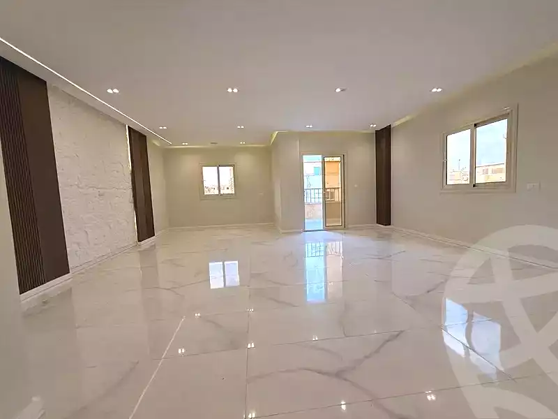 https://aqarmap.com.eg/ar/listing/6869211-for-sale-cairo-6th-of-october-el-ahyaa-neighborhood-3rd-al-hay-al-thalith-st
