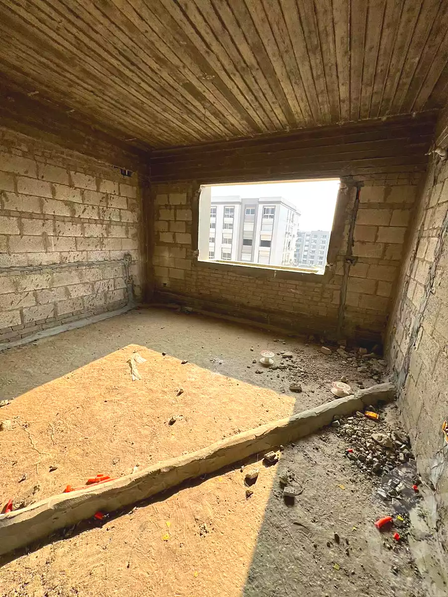 https://aqarmap.com.eg/ar/listing/6869427-for-sale-cairo-new-cairo-compounds-hyde-park-centre-ville-hyde-park