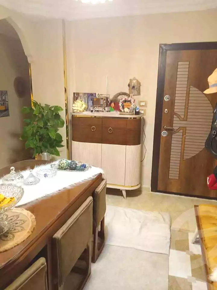 https://aqarmap.com.eg/ar/listing/6869815-for-sale-alexandria-al-mamoura