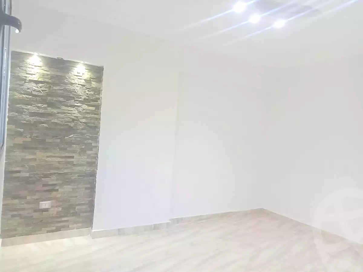 https://aqarmap.com.eg/ar/listing/6869858-for-sale-alexandria-el-asafra-l-sfr-bhry-atlas-st