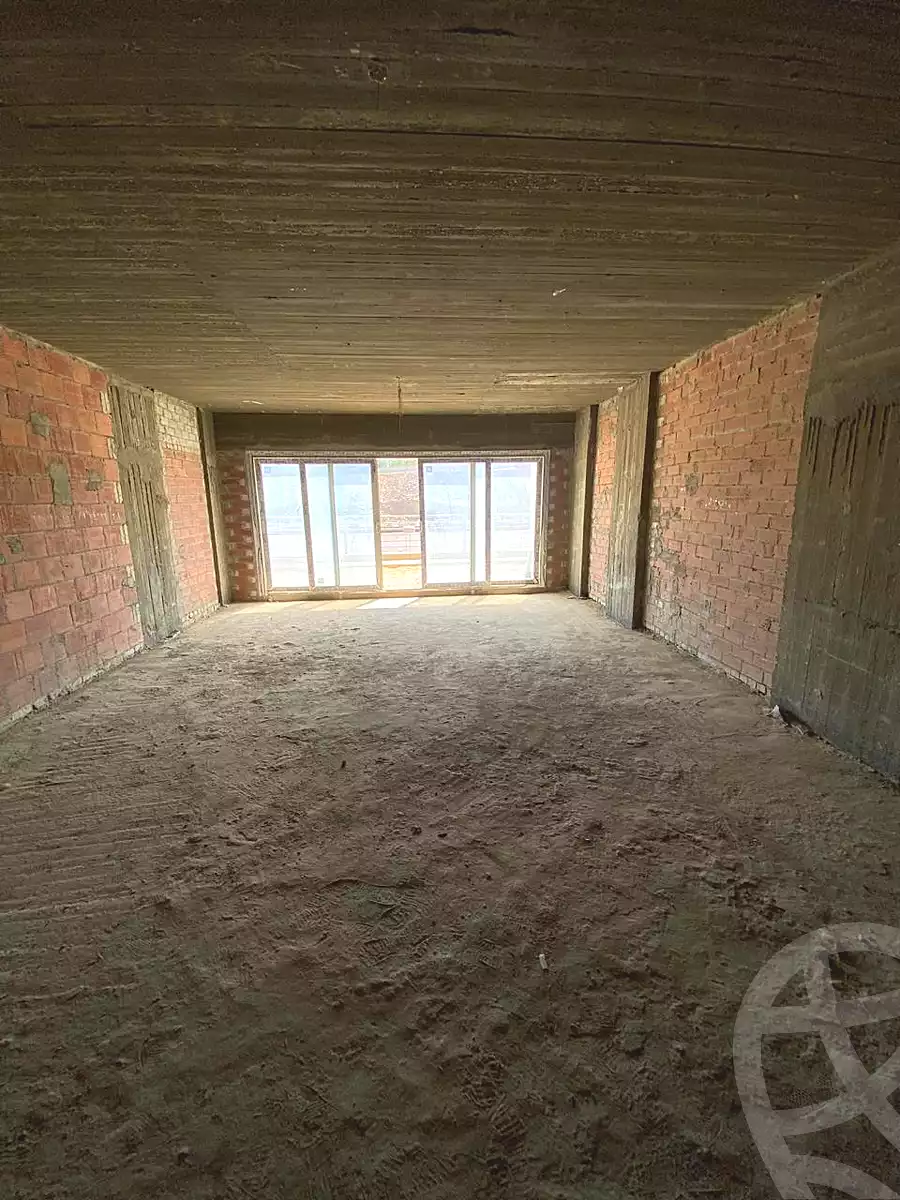 https://aqarmap.com.eg/ar/listing/6870221-for-sale-cairo-new-cairo-compounds-mwntn-fyw-y-syty-club-park-mountain-view-icity