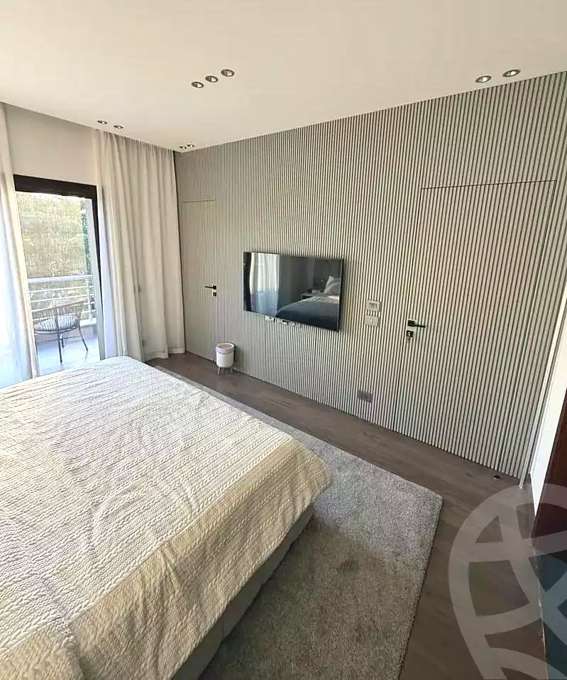 https://aqarmap.com.eg/en/listing/6870243-for-sale-cairo-new-cairo-compounds-hyde-park-park-corner-hyde-park