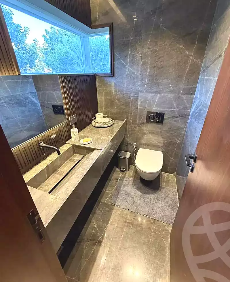 https://aqarmap.com.eg/en/listing/6870243-for-sale-cairo-new-cairo-compounds-hyde-park-park-corner-hyde-park