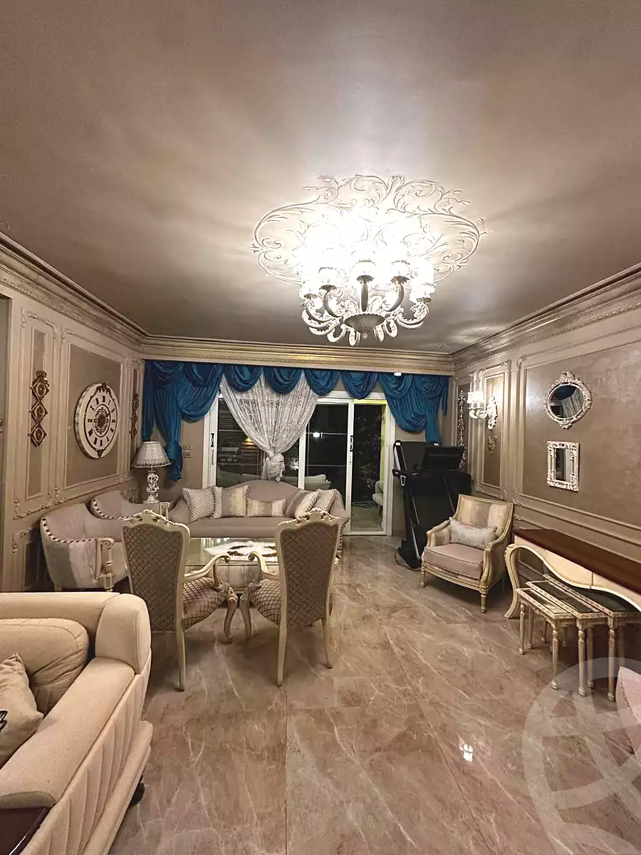 https://aqarmap.com.eg/en/listing/6870264-for-sale-cairo-new-cairo-compounds-mountain-view-hyde-park