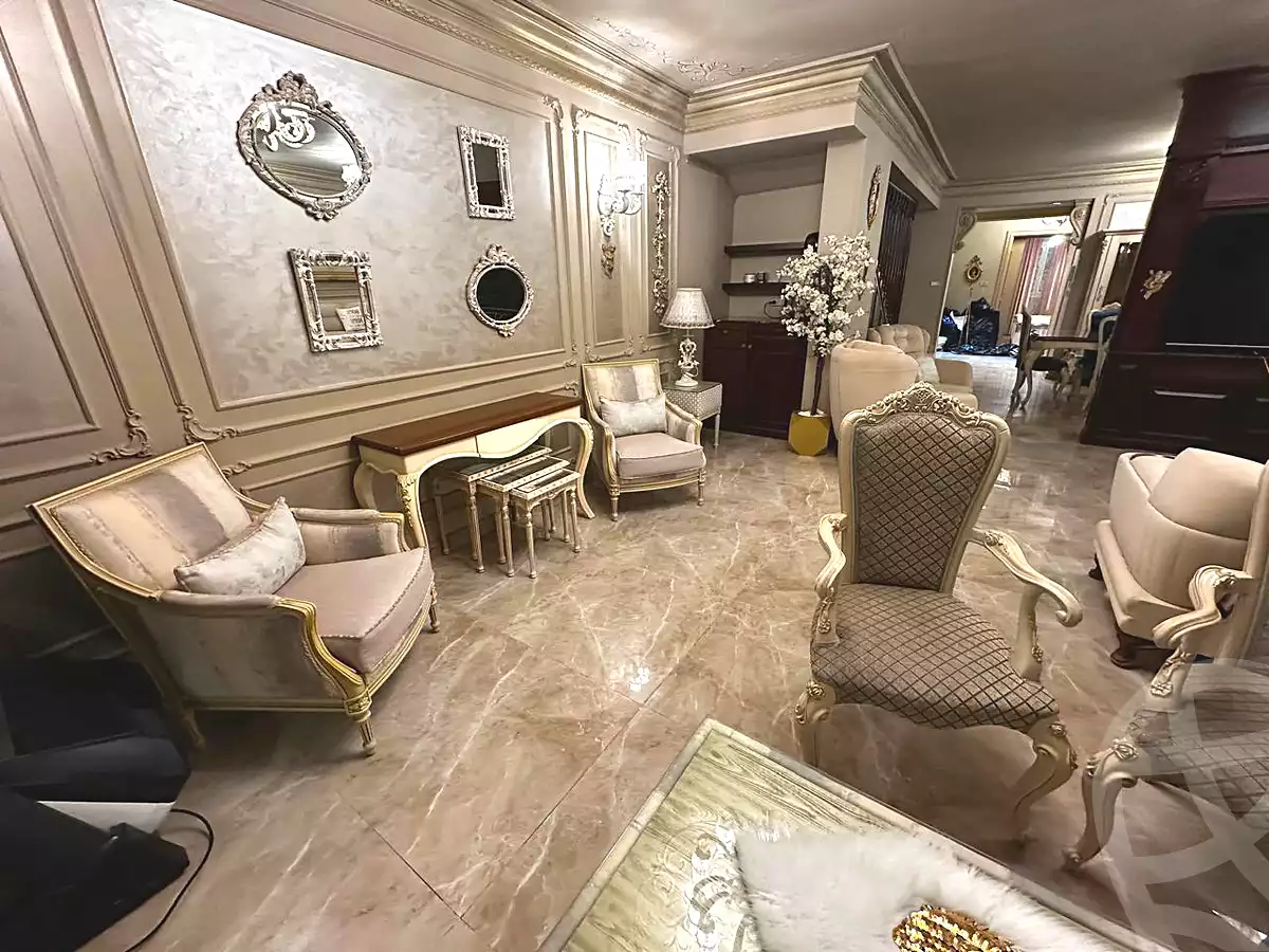 https://aqarmap.com.eg/en/listing/6870264-for-sale-cairo-new-cairo-compounds-mountain-view-hyde-park