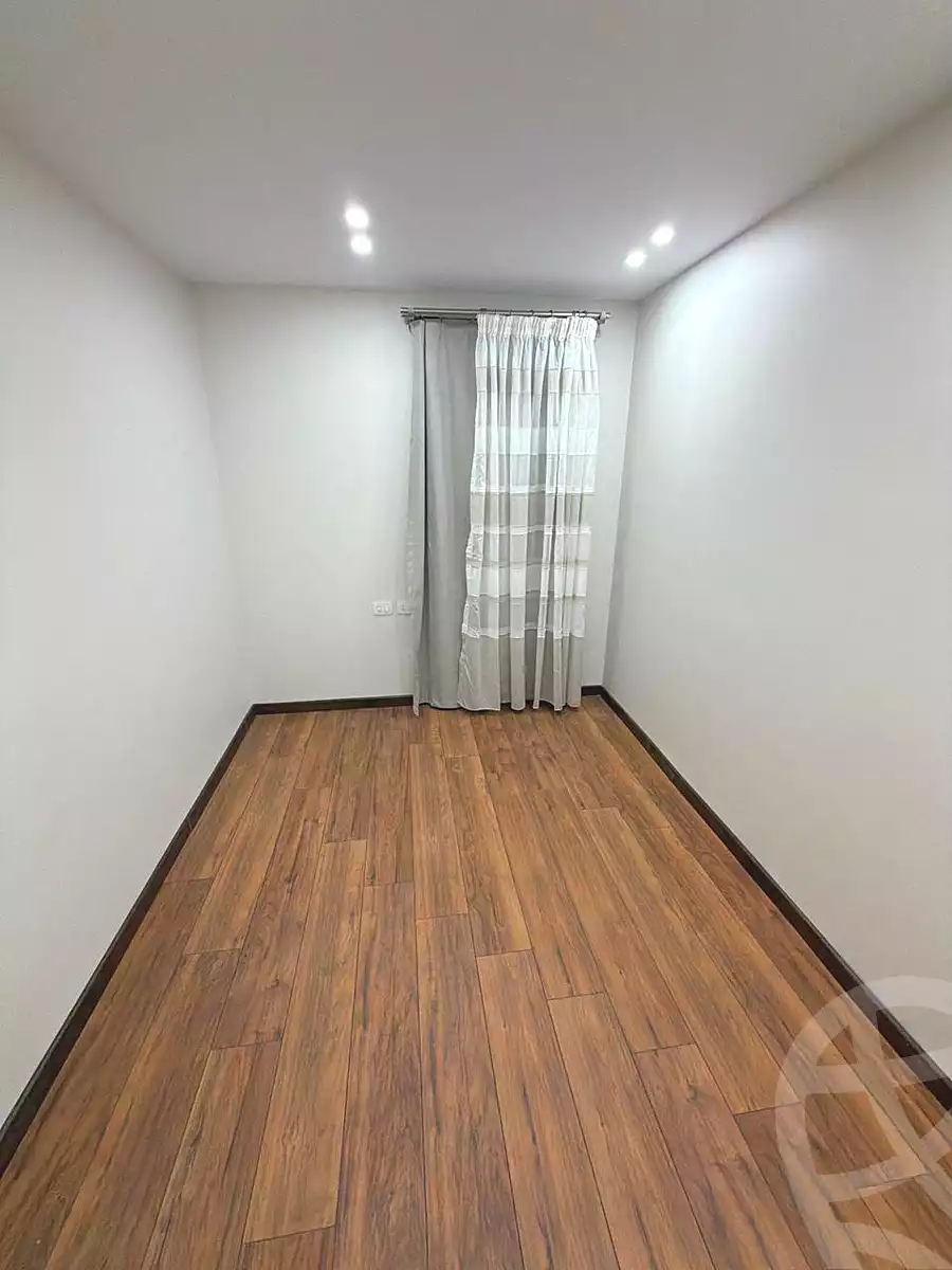 https://aqarmap.com.eg/ar/listing/6870473-for-sale-cairo-new-cairo-lrhb-city-phase-2-amr-ibn-el-aas-st