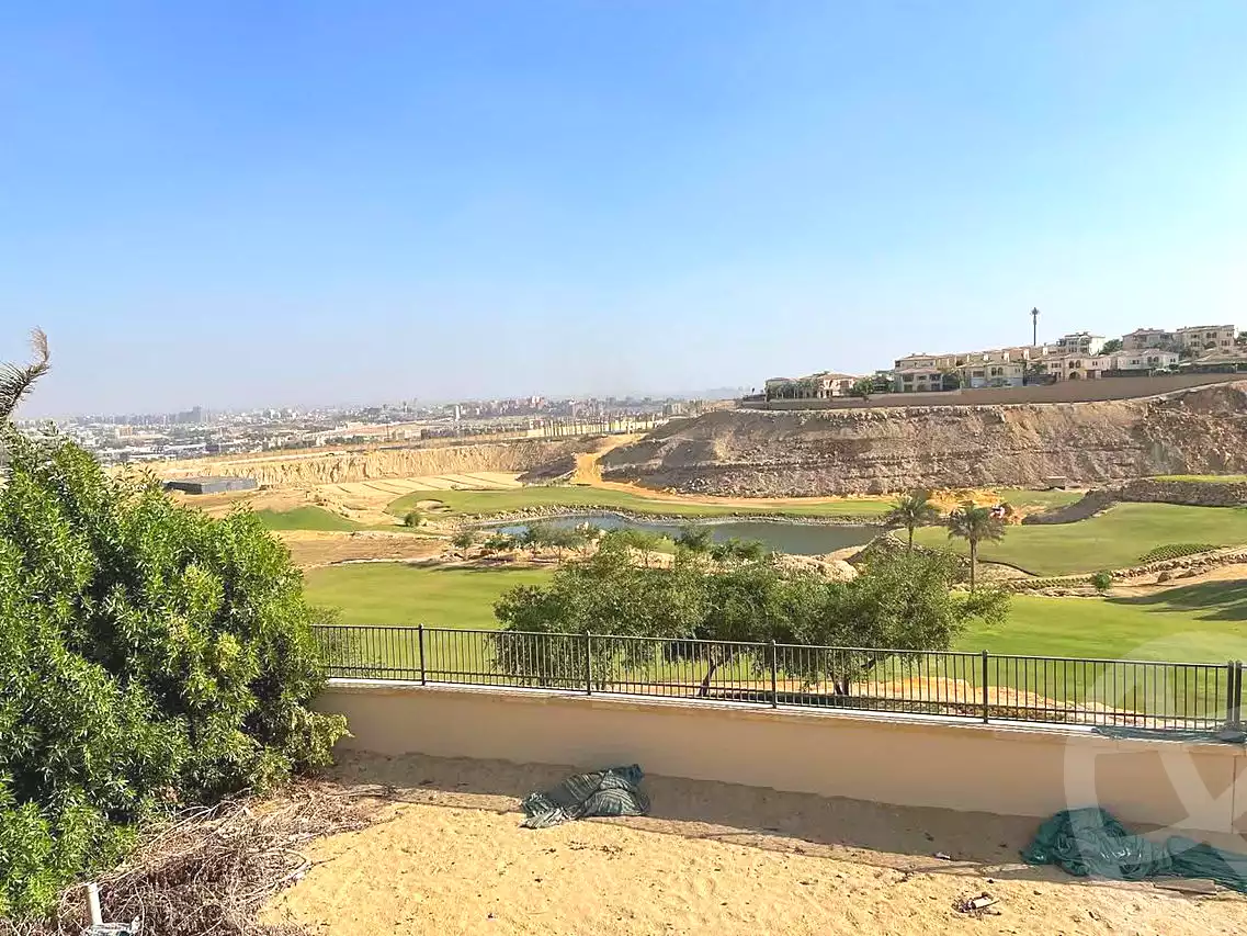 6 BR Villa in Uptown Cairo, photo 3 of 3