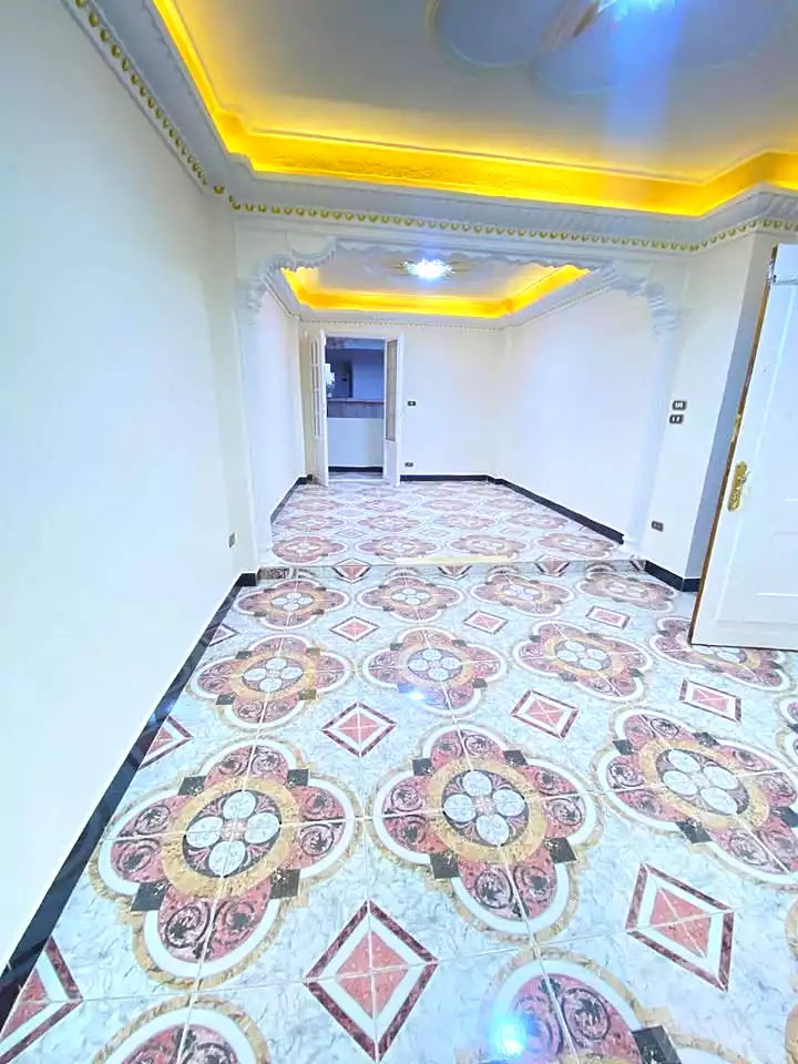 https://aqarmap.com.eg/ar/listing/6871907-for-sale-alexandria-al-agamy-el-hanouvel