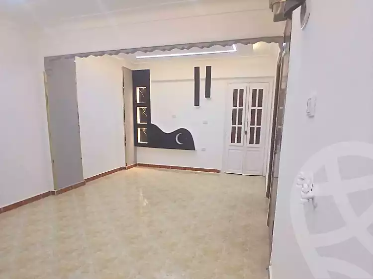 https://aqarmap.com.eg/en/listing/6873040-for-sale-alexandria-lsywf-el-falki