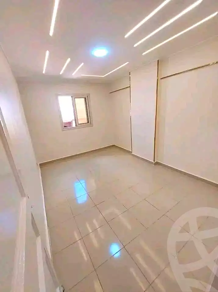 https://aqarmap.com.eg/en/listing/6873145-for-sale-alexandria-sydy-bshr-sydy-bshr-bhry-shr-khld-bn-lwlyd