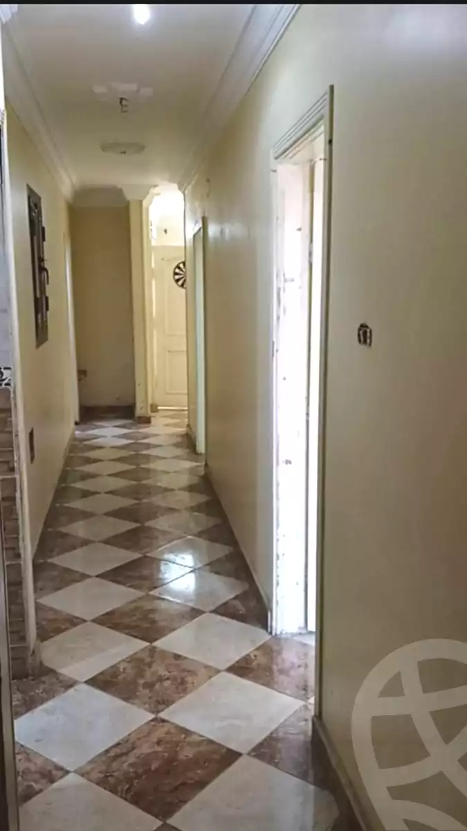 https://aqarmap.com.eg/ar/listing/6873673-for-sale-cairo-ain-shams-ain-shams-el-sharkia-mostafa-nassar-st