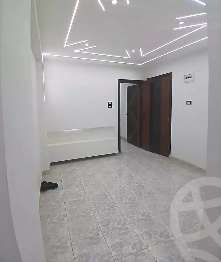 https://aqarmap.com.eg/en/listing/6873780-for-sale-alexandria-lsywf-el-falki