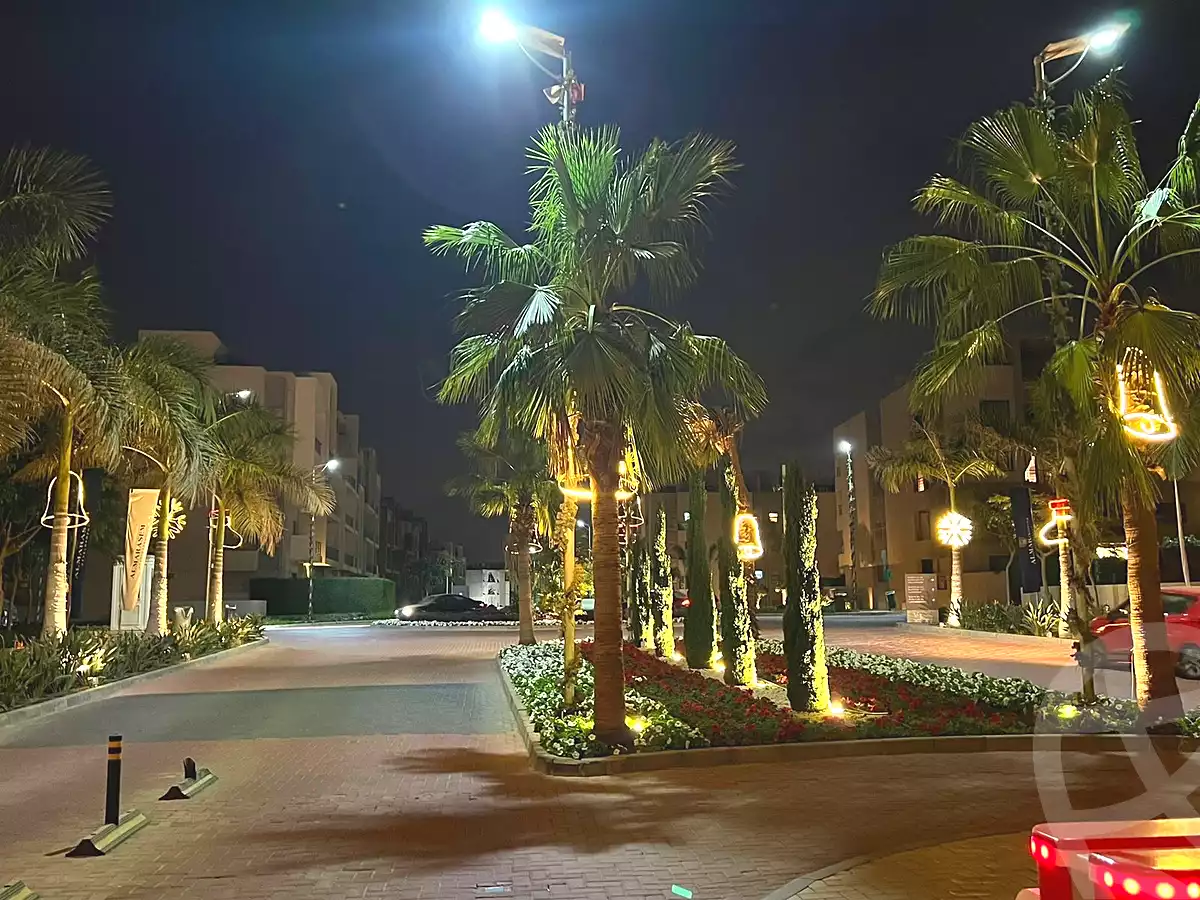https://aqarmap.com.eg/ar/listing/6874328-for-sale-cairo-new-cairo-compounds-fifth-square