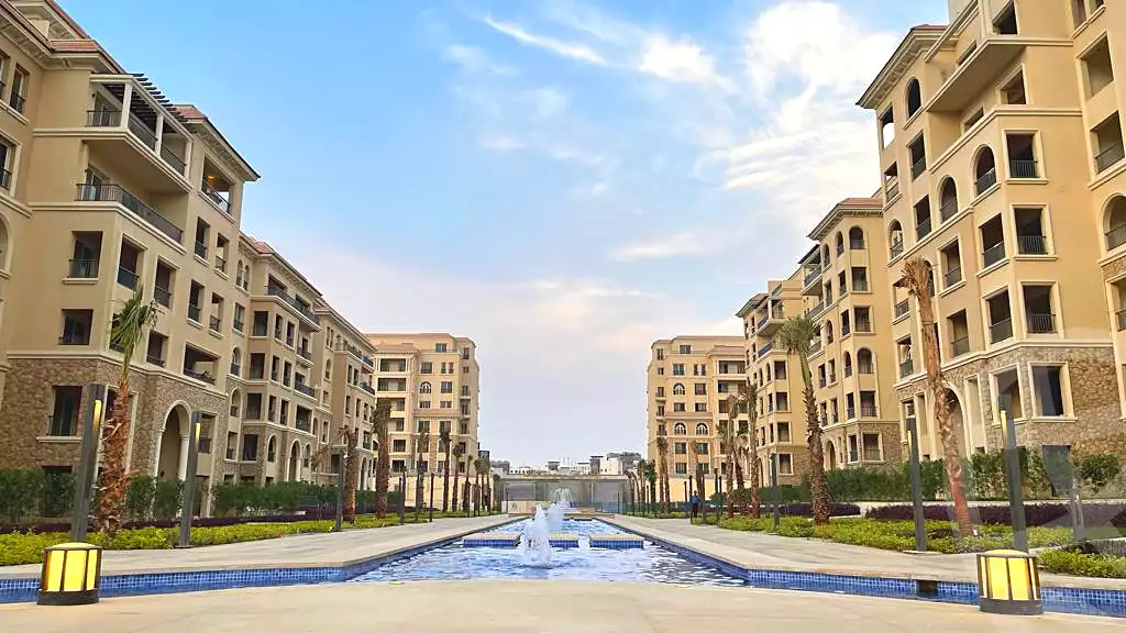 https://aqarmap.com.eg/ar/listing/6874419-for-sale-cairo-new-cairo-compounds-ninety-avenue