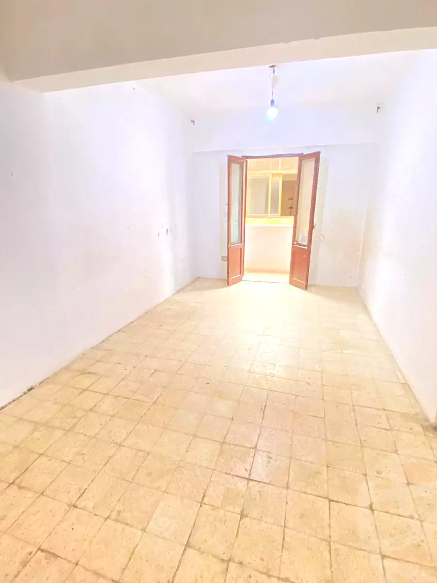 https://aqarmap.com.eg/ar/listing/6874574-for-sale-alexandria-al-agamy-el-hanouvel-al-asdakaa-st