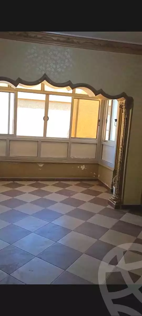 https://aqarmap.com.eg/ar/listing/6874559-for-sale-sharqia-zagazig-zagazig-city-el-ahrar-rd