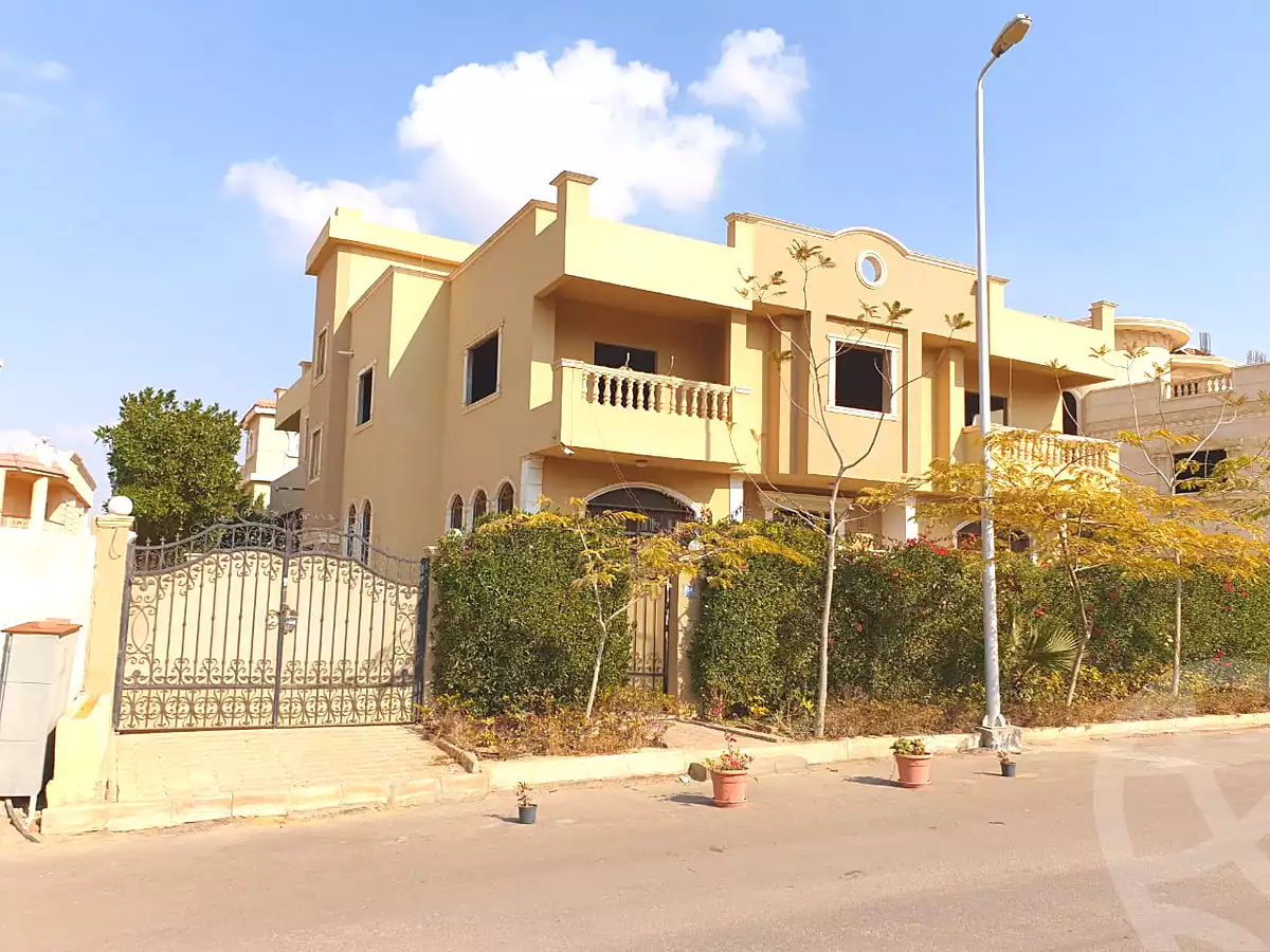 https://aqarmap.com.eg/ar/listing/6874532-for-sale-cairo-el-sheikh-zayed-city-el-hay-eltaseaa-area-4