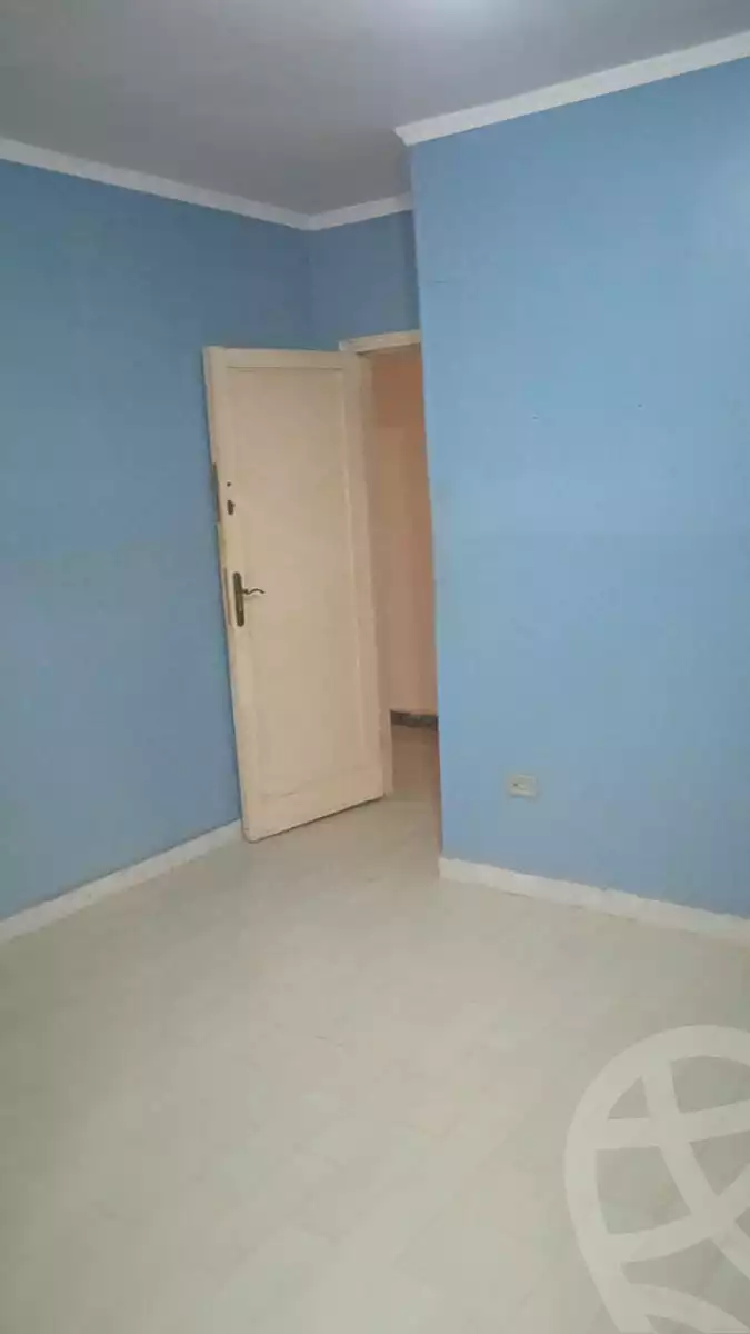 https://aqarmap.com.eg/ar/listing/6874687-for-rent-cairo-6th-of-october-el-ahyaa-neighborhood-4th-neighbourhood-1
