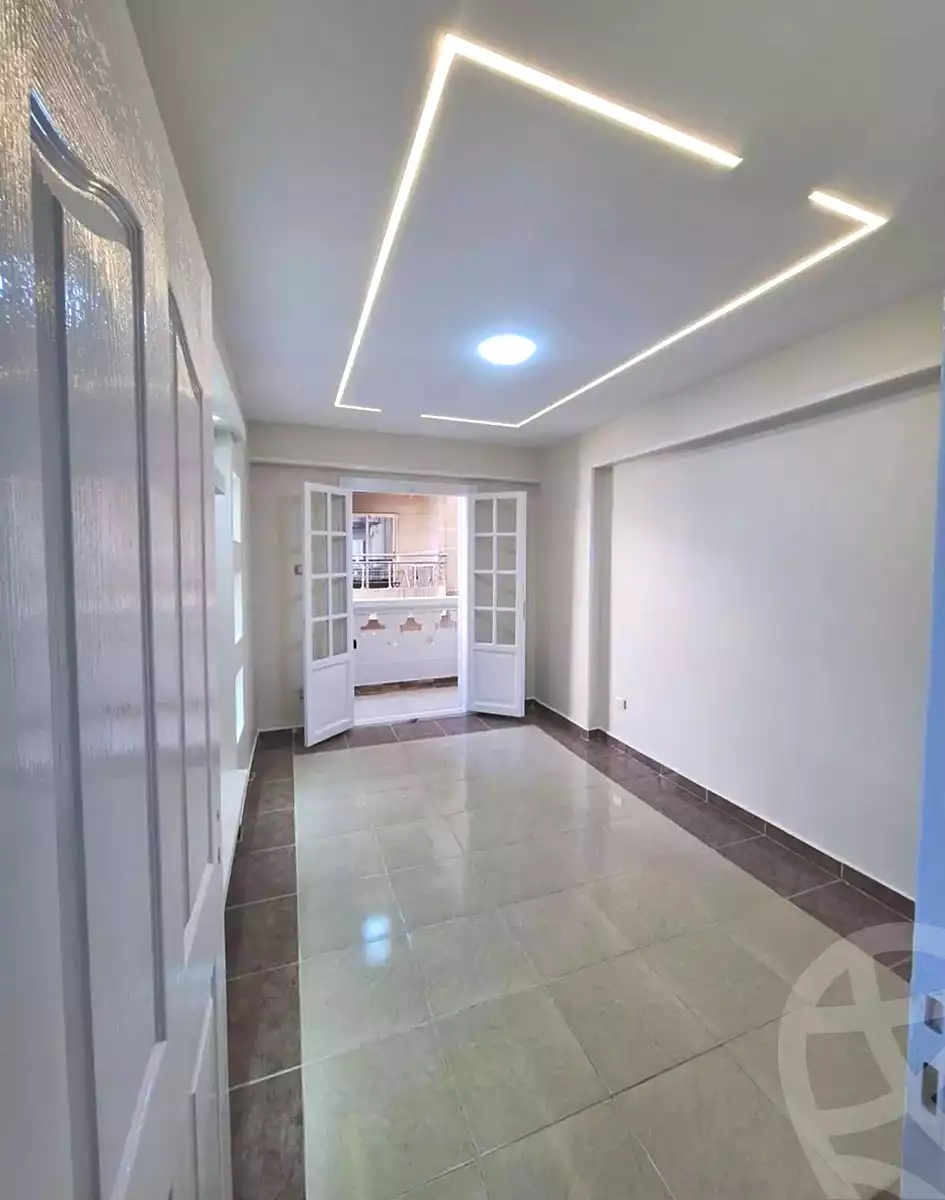 https://aqarmap.com.eg/ar/listing/6874766-for-sale-alexandria-sydy-bshr-sydy-bshr-bhry-shr-khld-bn-lwlyd