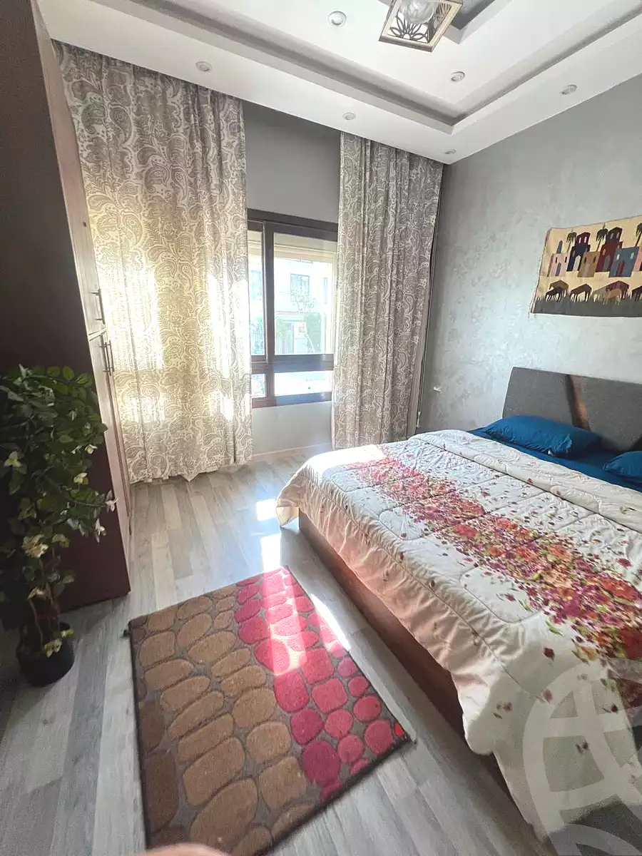 https://aqarmap.com.eg/ar/listing/6874786-for-rent-cairo-el-sheikh-zayed-city-compounds-kmbwnd-wn-16-swdyk