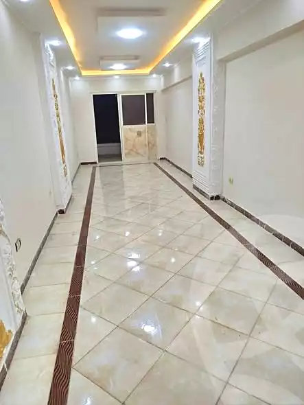 https://aqarmap.com.eg/ar/listing/6874943-for-rent-alexandria-al-agamy-bw-ywsf