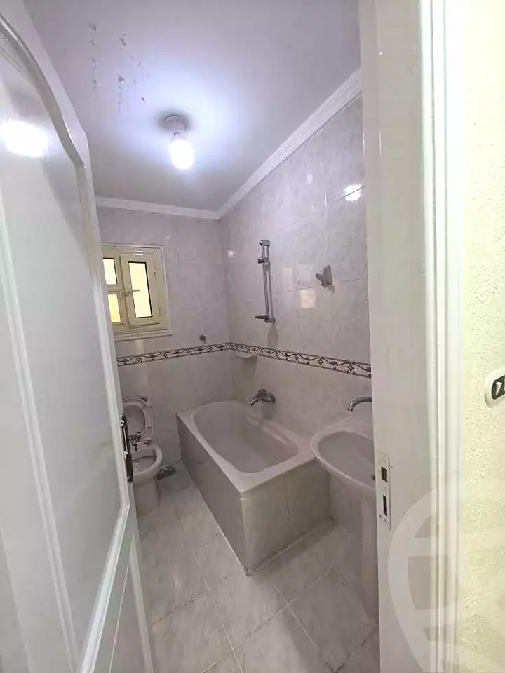 https://aqarmap.com.eg/ar/listing/6875257-for-sale-alexandria-al-agamy-shataa-el-nakheel