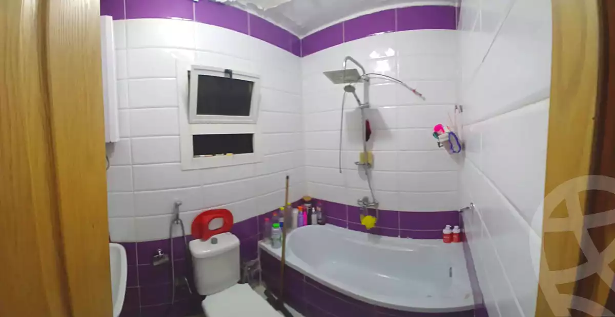 https://aqarmap.com.eg/ar/listing/6875209-for-sale-cairo-helwan-el-shareaa-el-sharby-st