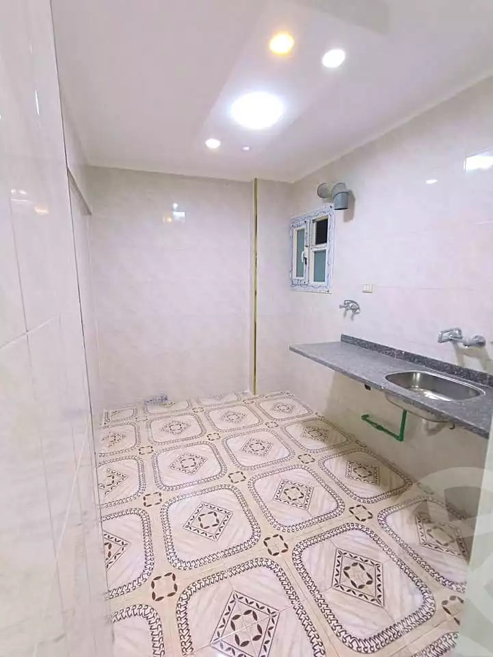 https://aqarmap.com.eg/en/listing/6875424-for-sale-alexandria-sydy-bshr-sydy-bshr-qbly-street-30