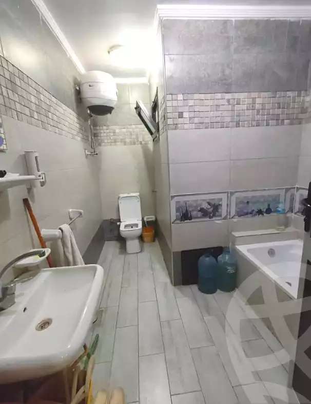 https://aqarmap.com.eg/ar/listing/6875807-for-sale-alexandria-al-agamy-lbytsh-shahr-al-assal-st