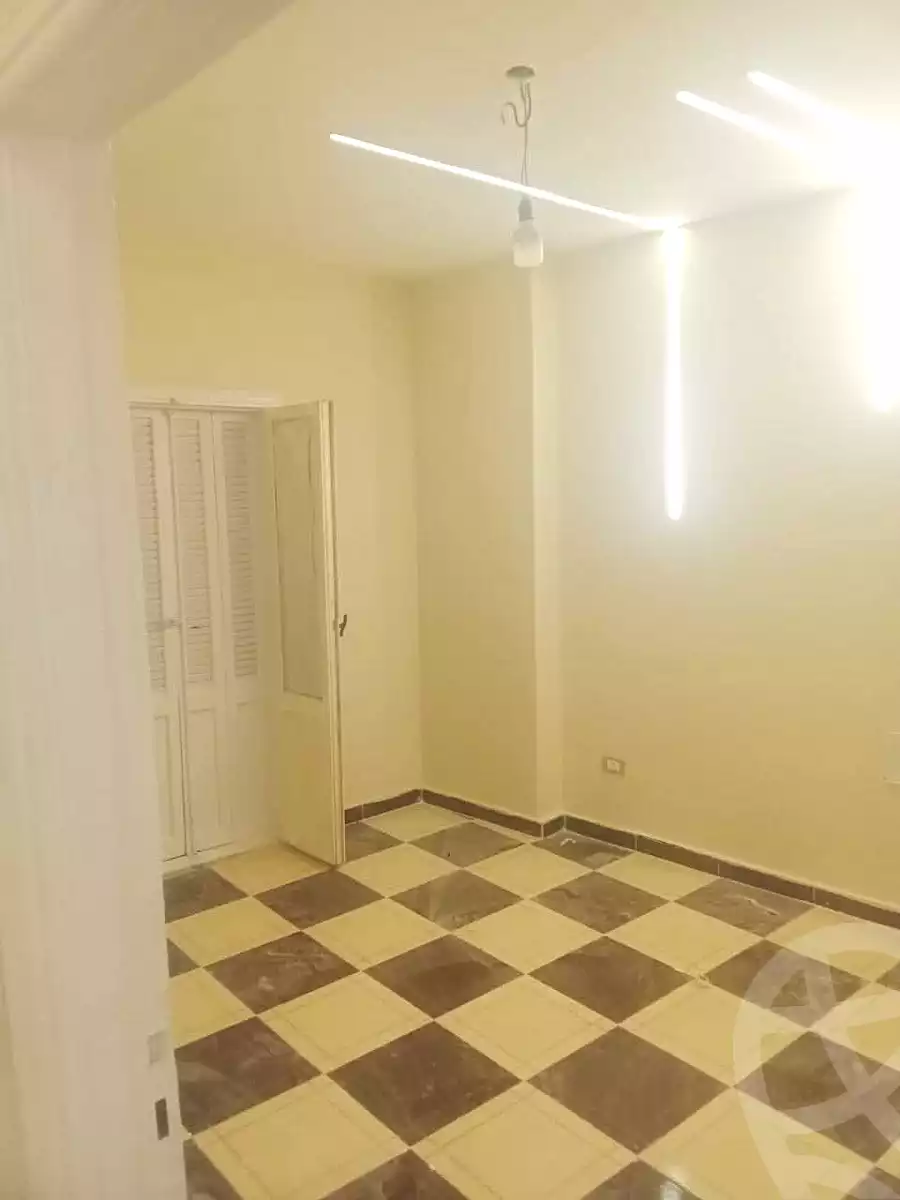https://aqarmap.com.eg/ar/listing/6876142-for-sale-alexandria-al-agamy-el-hanouvel-abo-bakr-el-sedeek-st