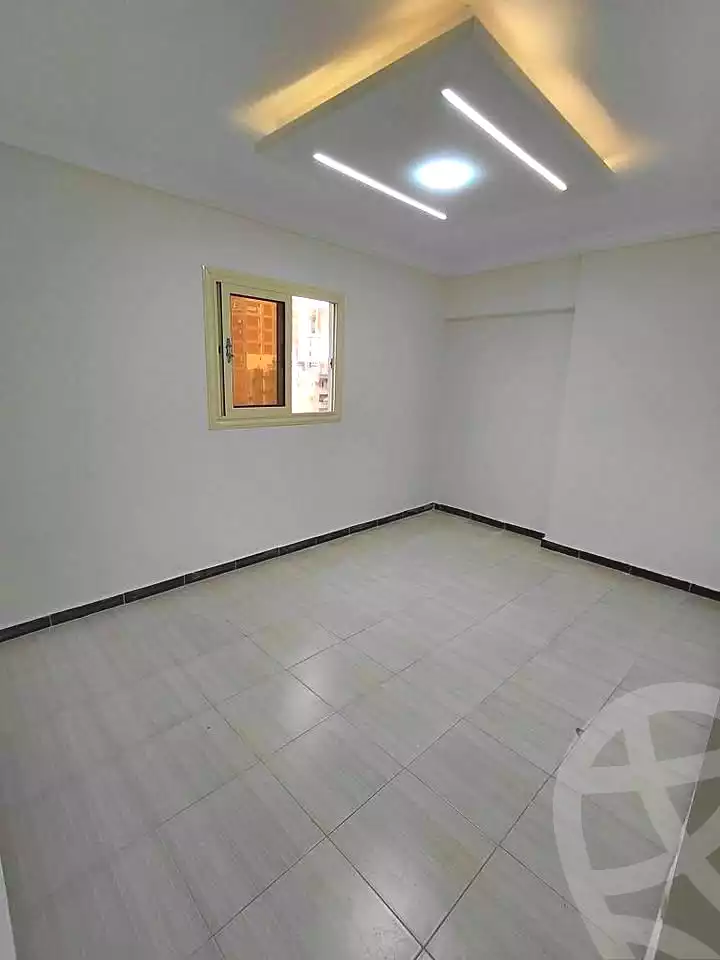 https://aqarmap.com.eg/ar/listing/6876337-for-sale-alexandria-sydy-bshr-sydy-bshr-bhry-shr-mhmwd-l-yswy