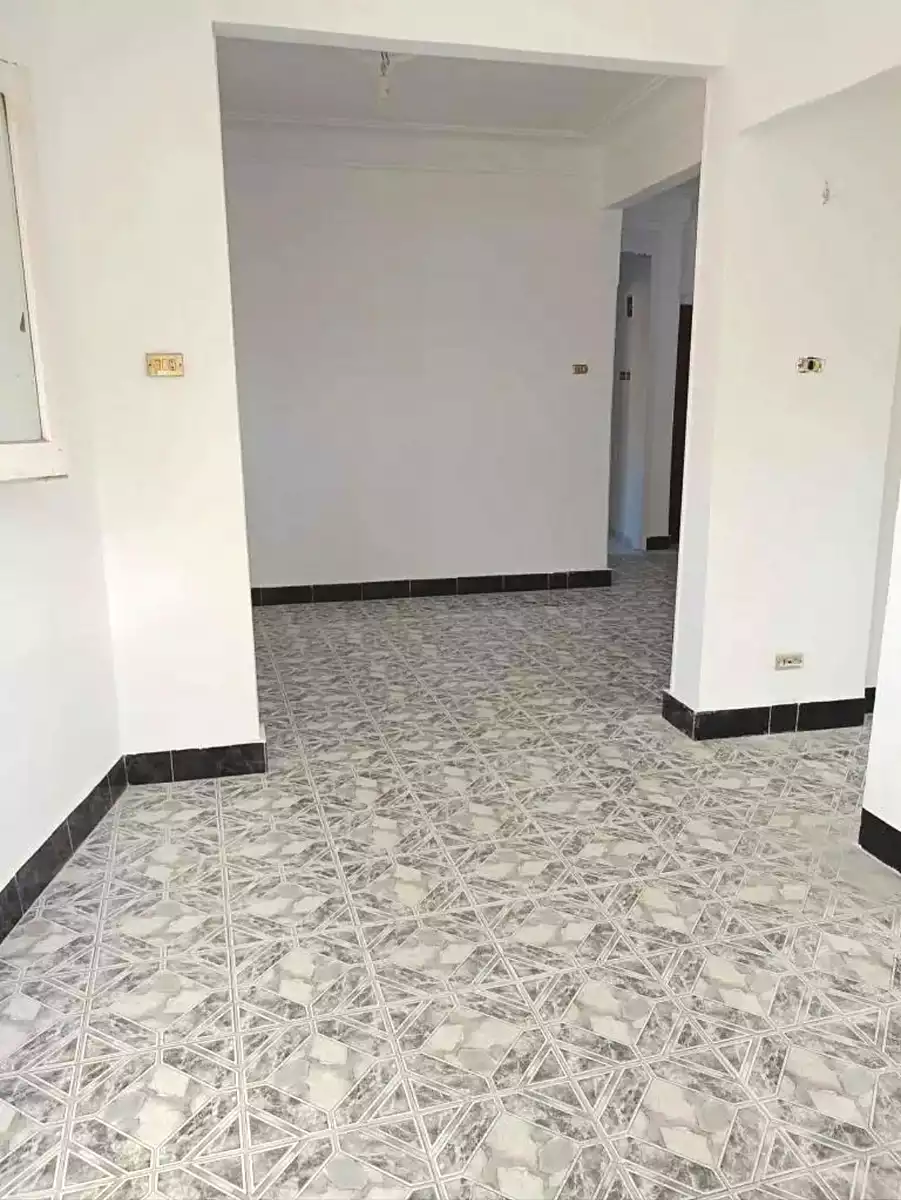 https://aqarmap.com.eg/ar/listing/6876894-for-sale-alexandria-sydy-bshr-shr-mlk-hfny