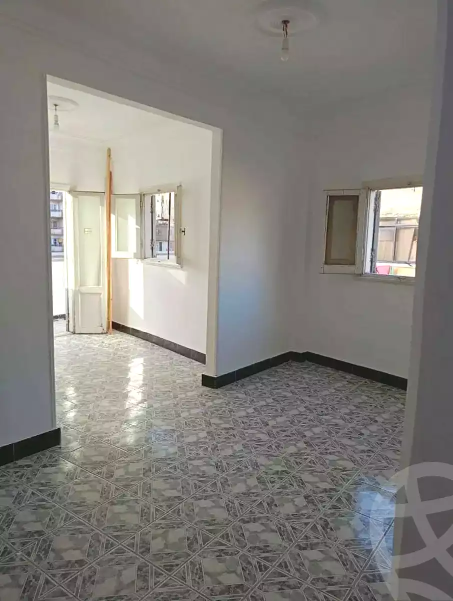 https://aqarmap.com.eg/ar/listing/6876894-for-sale-alexandria-sydy-bshr-shr-mlk-hfny