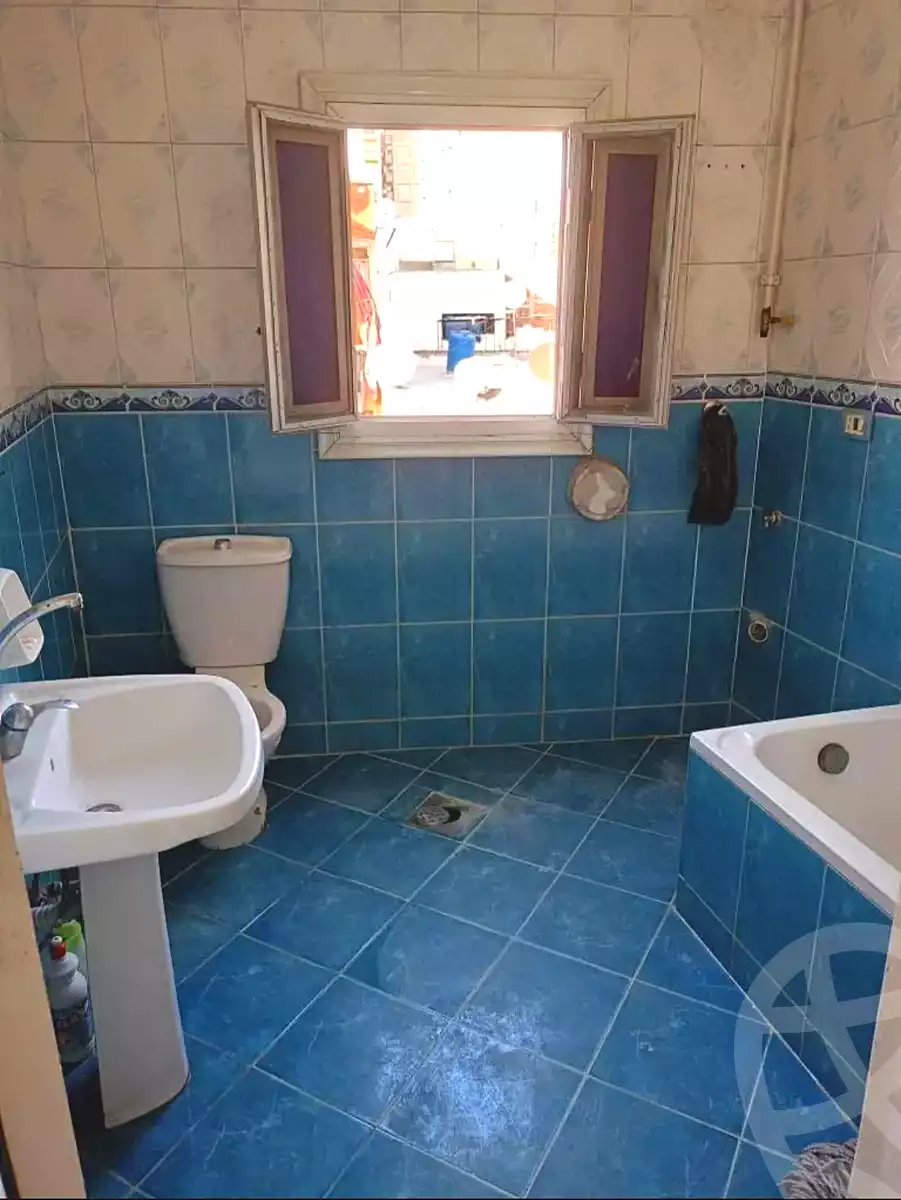 https://aqarmap.com.eg/ar/listing/6876894-for-sale-alexandria-sydy-bshr-shr-mlk-hfny