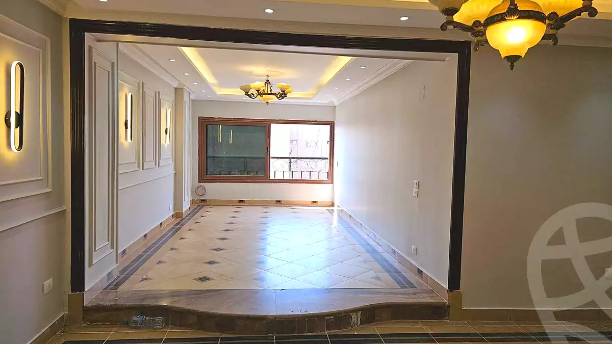 https://aqarmap.com.eg/ar/listing/6877090-for-sale-cairo-helwan-ahmed-enci-st
