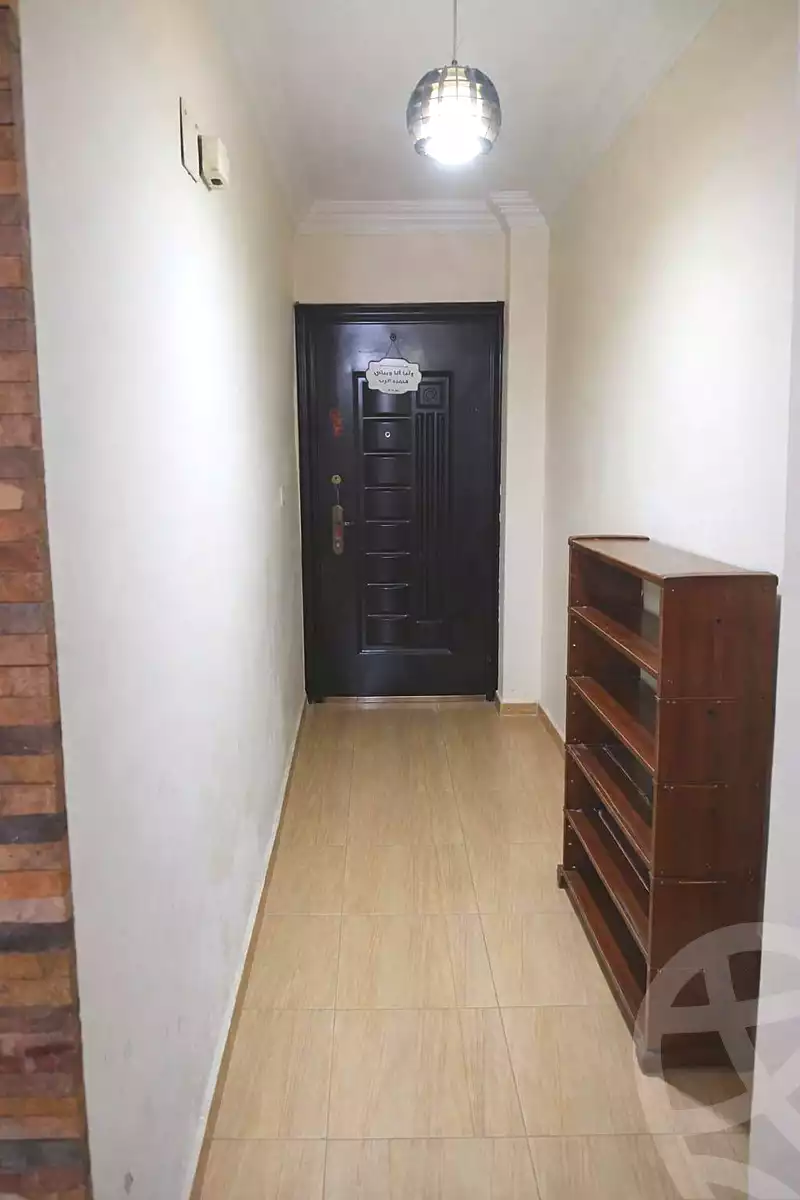 https://aqarmap.com.eg/ar/listing/6877167-for-sale-cairo-helwan-el-shareaa-el-sharby-st