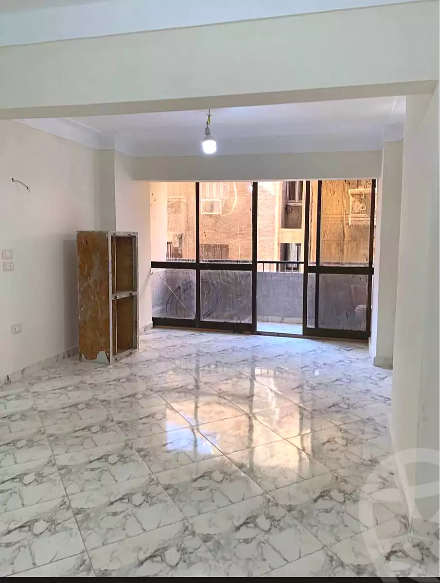 https://aqarmap.com.eg/ar/listing/6877166-for-sale-alexandria-miami-shr-jml-bd-lnsr