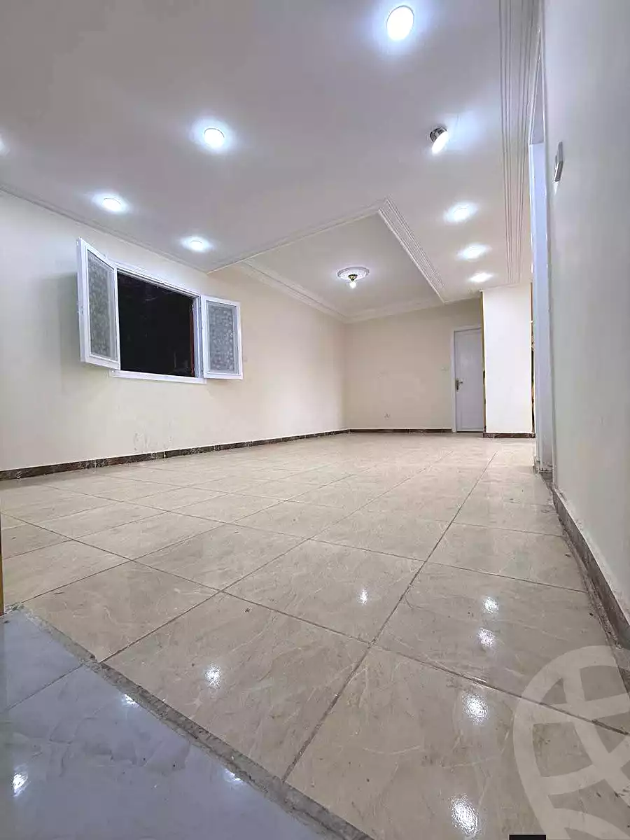 https://aqarmap.com.eg/ar/listing/6877257-for-sale-cairo-helwan-helwan-el-sharkeya-abd-el-rahman-pasha-st