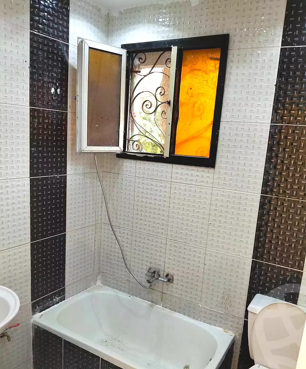 https://aqarmap.com.eg/en/listing/6877679-for-sale-alexandria-sydy-bshr-sydy-bshr-bhry-shr-mhmwd-l-yswy