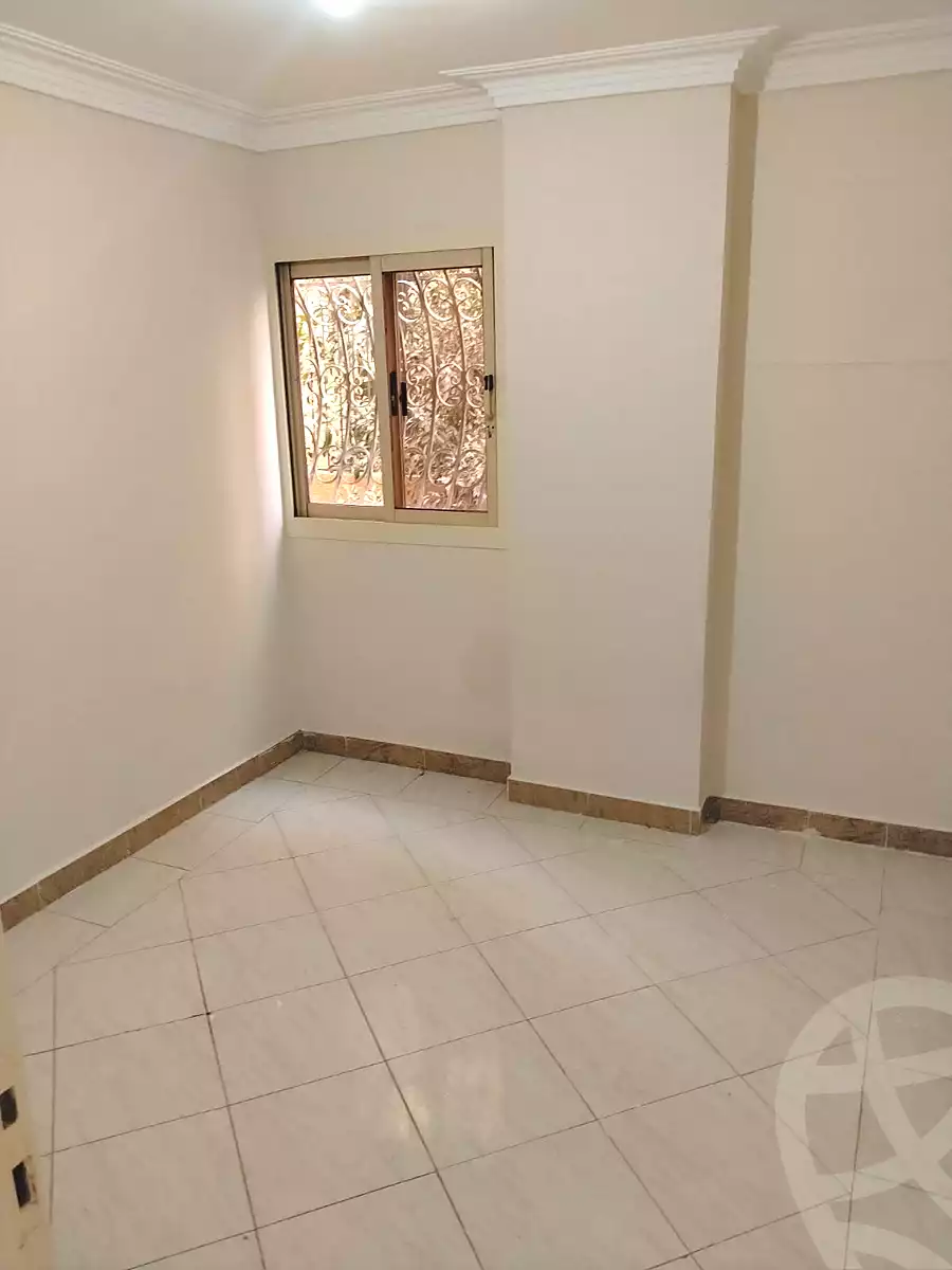 https://aqarmap.com.eg/ar/listing/6877863-for-rent-cairo-6th-of-october-el-ahyaa-neighborhood-8th-street-11