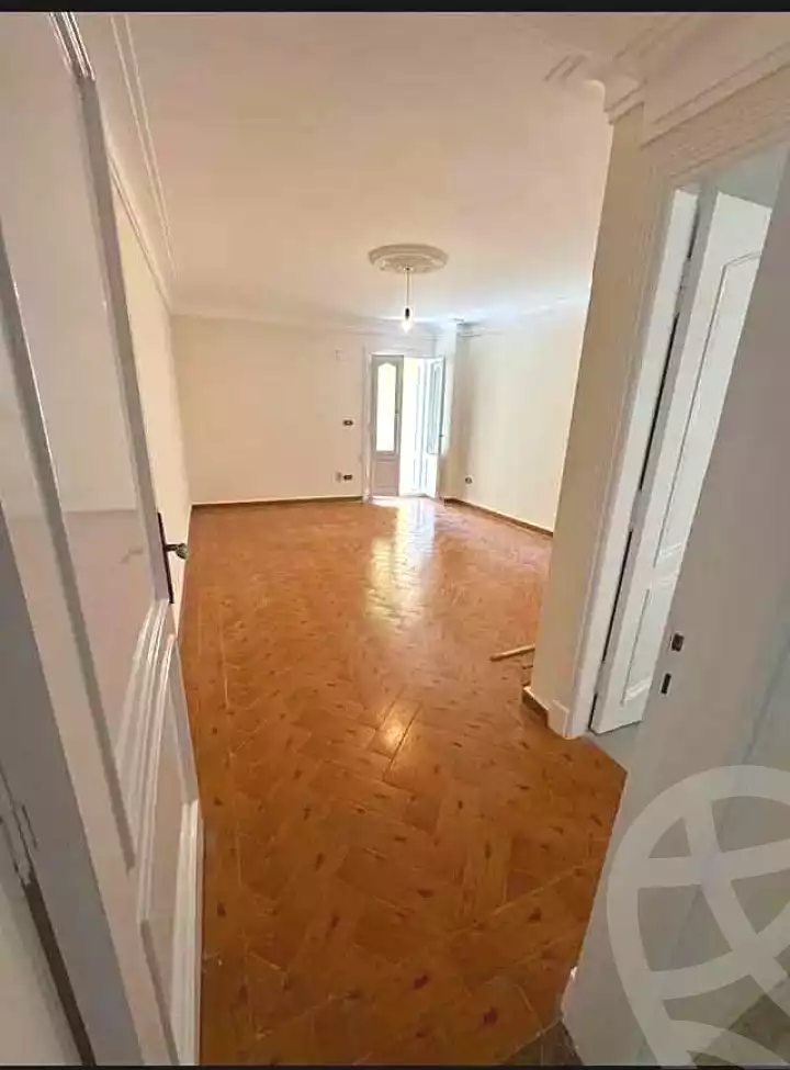 https://aqarmap.com.eg/en/listing/6880762-for-sale-alexandria-ganaklis